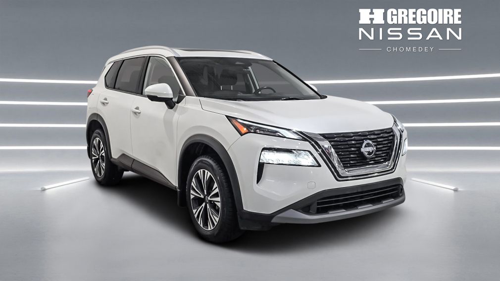 Nissan Rogue SV Moonroof