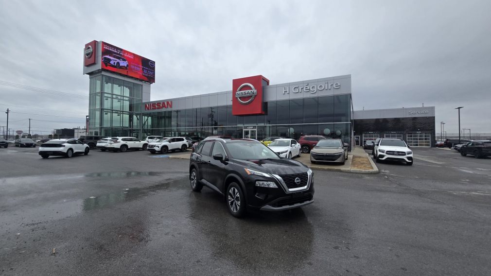 Nissan Rogue SV Moonroof