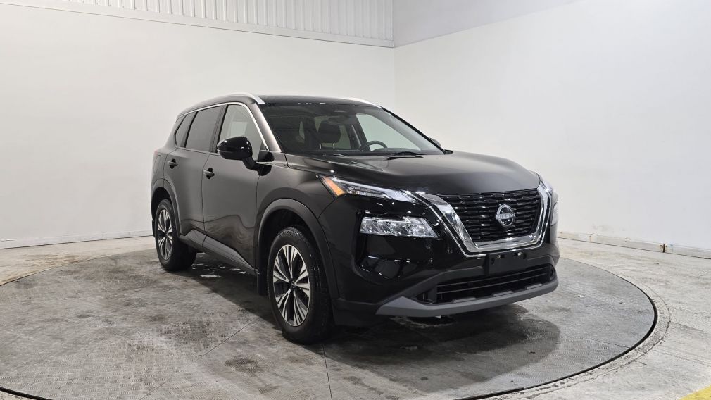 Nissan Rogue SV Moonroof