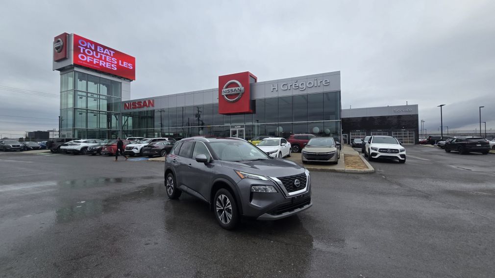 Nissan Rogue SV Moonroof