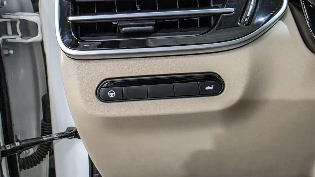 Infiniti QX60 LUXE 2024 d&rsquo;occasion à vendre - 12