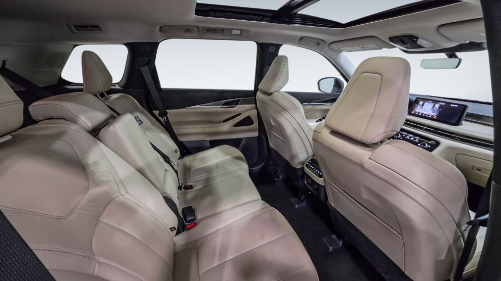 Infiniti QX60 LUXE 2024 d&rsquo;occasion à vendre - 23