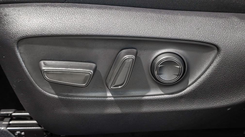 Toyota RAV4 Plug-In Hybrid SE 2025 d&rsquo;occasion à vendre - 14