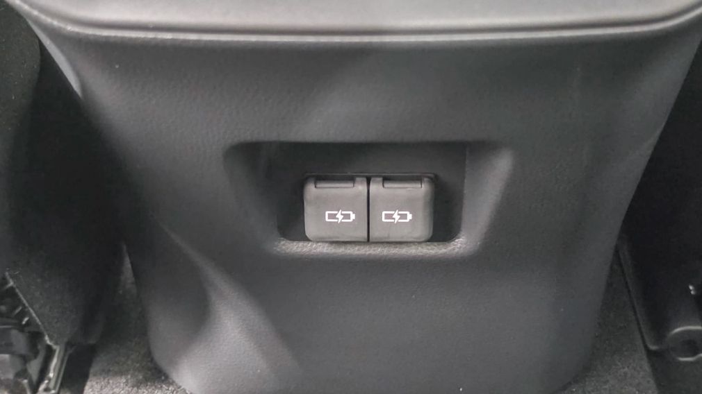 Toyota RAV4 Plug-In Hybrid SE 2025 d&rsquo;occasion à vendre - 26