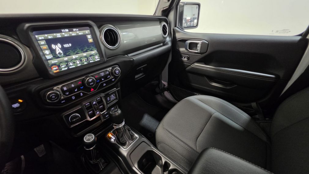 Jeep Wrangler Sahara 2023 d&rsquo;occasion à vendre - 18