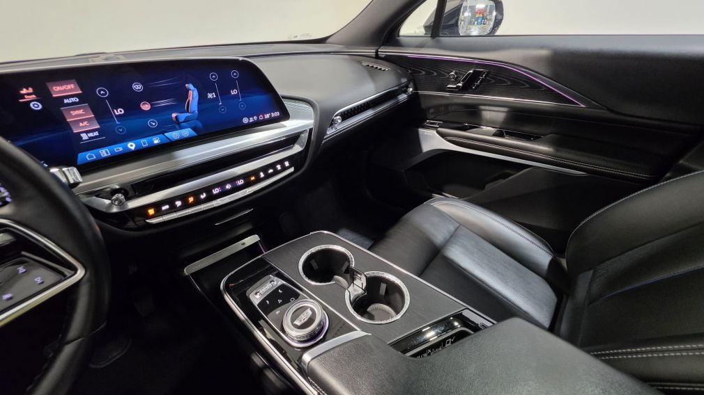 Cadillac LYRIQ Luxury 2024 d&rsquo;occasion à vendre - 24