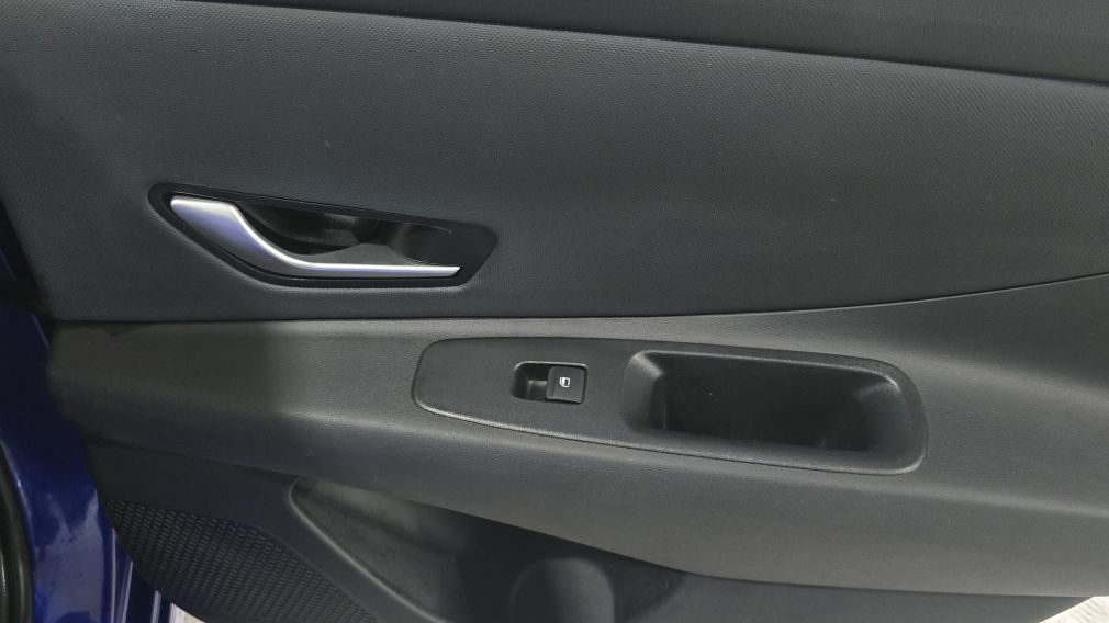 Hyundai Elantra Preferred 2022 d’occasion à vendre - 16