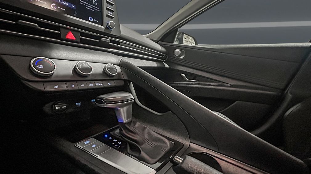 Hyundai Elantra Preferred 2023 d&rsquo;occasion à vendre - 17