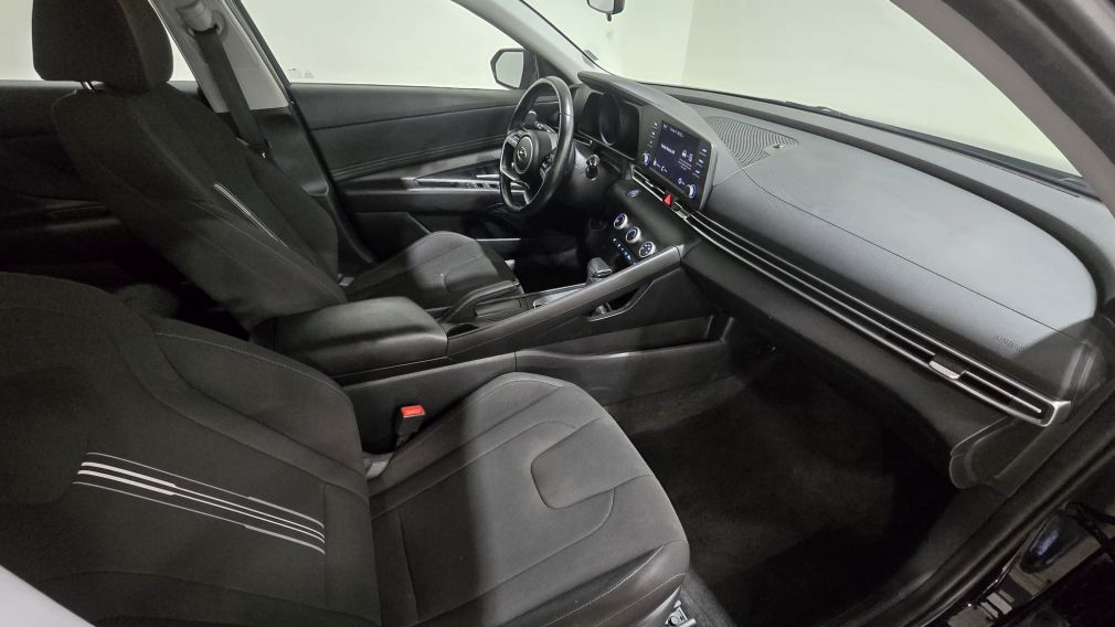 Hyundai Elantra Preferred 2023 d&rsquo;occasion à vendre - 21
