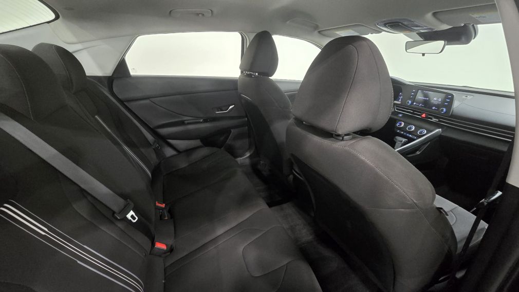 Hyundai Elantra Preferred 2023 d&rsquo;occasion à vendre - 22