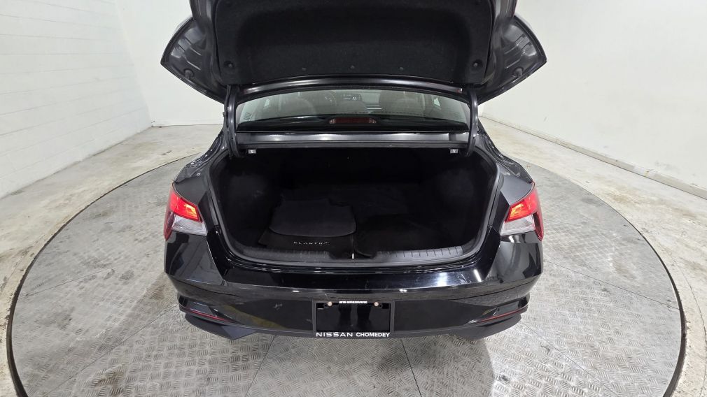 Hyundai Elantra Preferred 2023 d&rsquo;occasion à vendre - 24