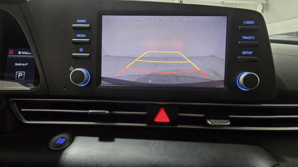 Hyundai Elantra Preferred 2023 d&rsquo;occasion à vendre - 18