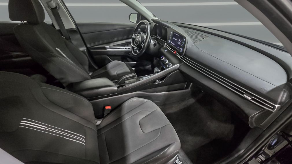 Hyundai Elantra Preferred 2023 d&rsquo;occasion à vendre - 21