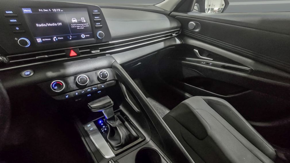 Hyundai Elantra Preferred 2023 d&rsquo;occasion à vendre - 19