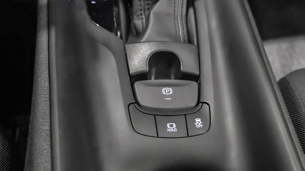 Toyota C-HR LE 2022 d&rsquo;occasion à vendre - 20