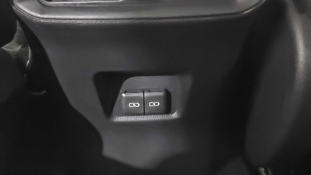 Toyota Rav 4 LE 2022 d&rsquo;occasion à vendre - 19