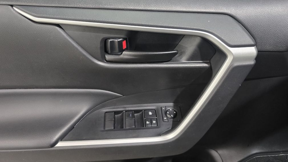 Toyota Rav 4 LE 2023 d&rsquo;occasion à vendre - 10