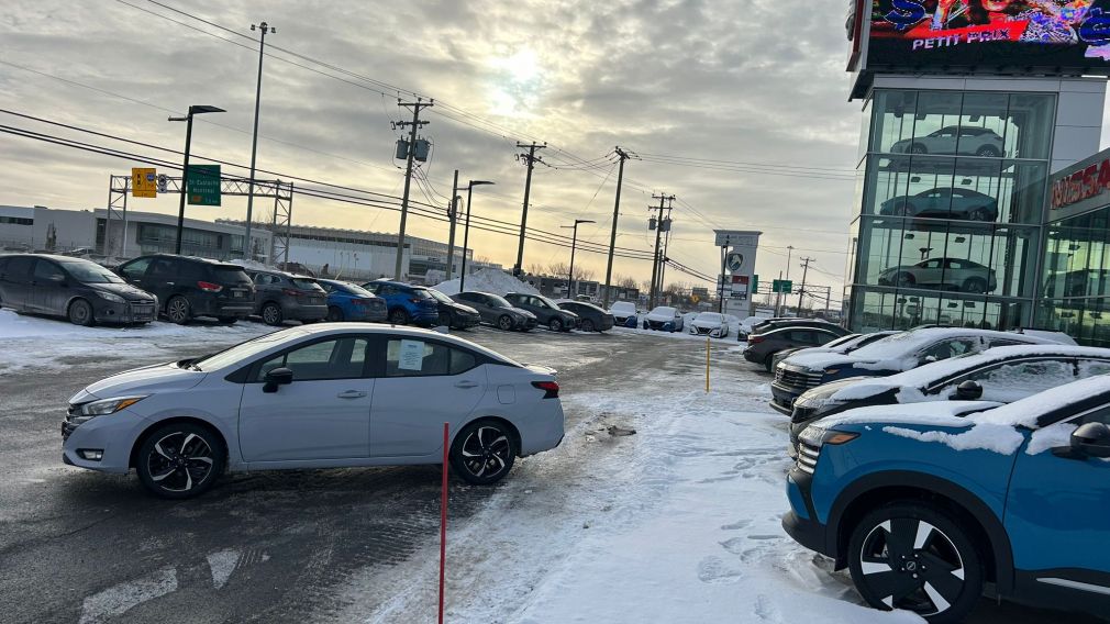 Nissan Versa SR 2023 d&rsquo;occasion à vendre - 4
