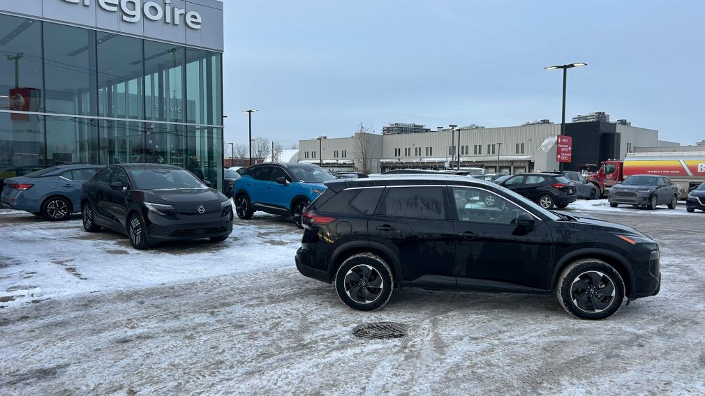 Nissan Rogue SV Moonroof 2024 d’occasion à vendre - 8
