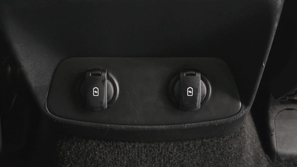 Hyundai Santa Fe Preferred 2020 d&rsquo;occasion à vendre - 35