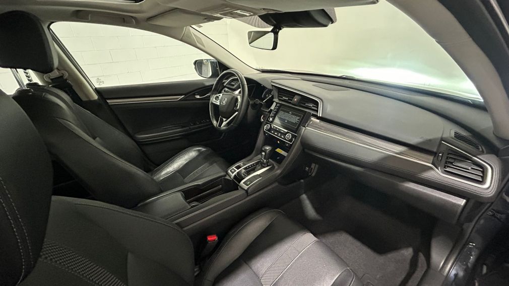 Honda Civic Touring 2019 d&rsquo;occasion à vendre - 21