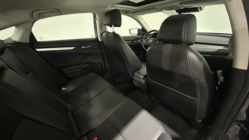 Honda Civic Touring 2019 d&rsquo;occasion à vendre - 27