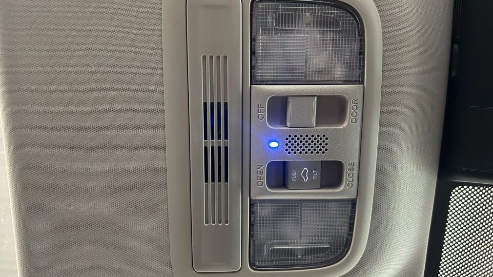 Honda Civic Touring 2019 d&rsquo;occasion à vendre - 38