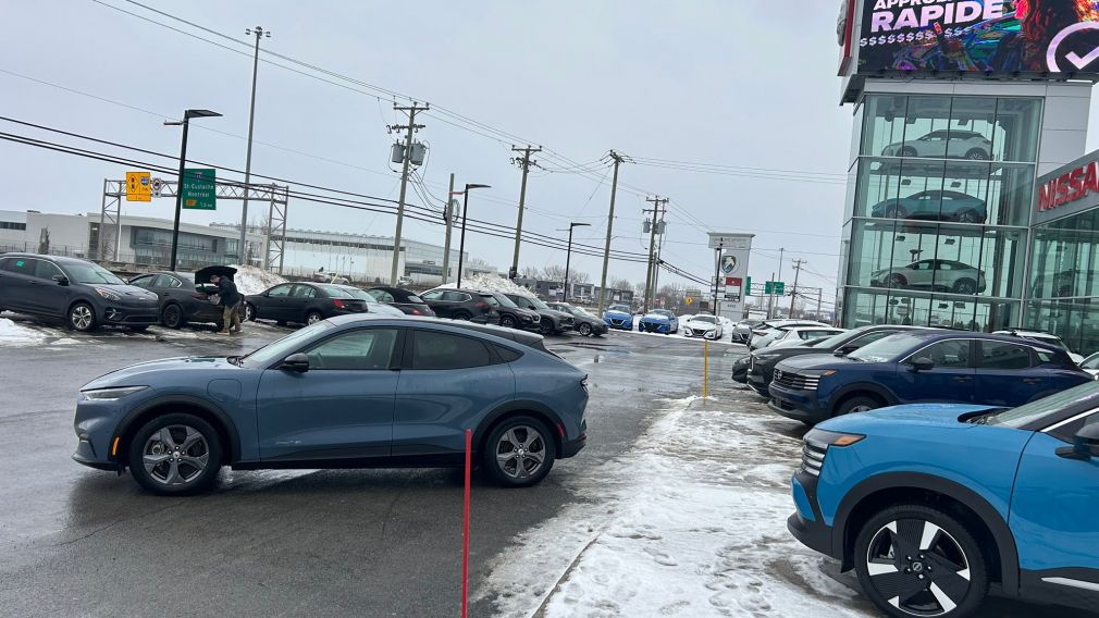 Ford Mustang Mach-E Select 2023 d&rsquo;occasion à vendre - 4