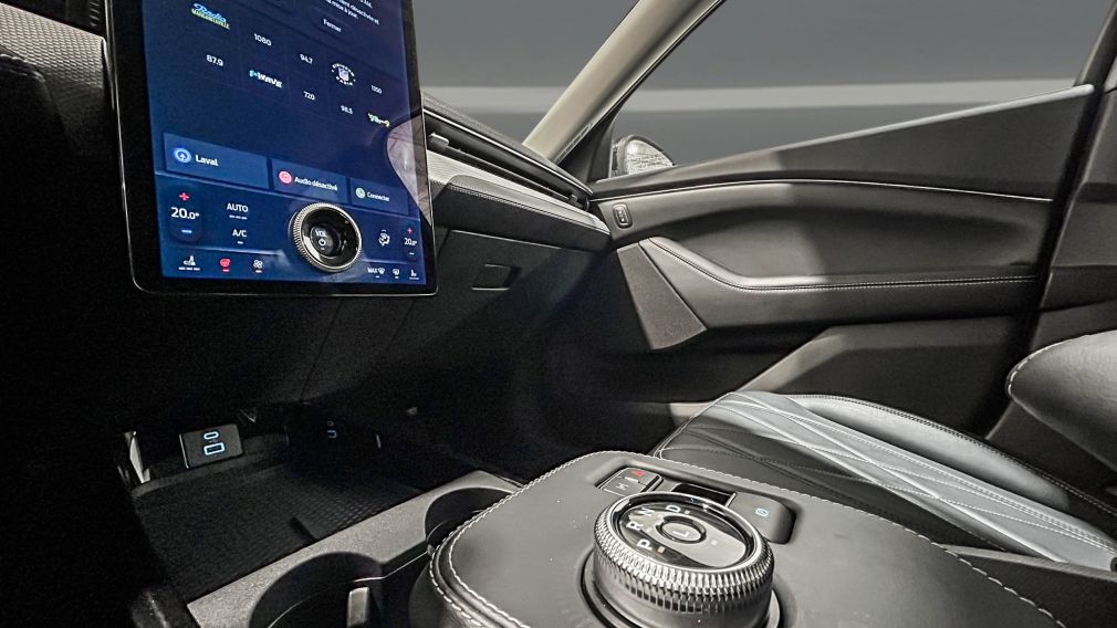 Ford Mustang Mach-E Select 2023 d&rsquo;occasion à vendre - 18