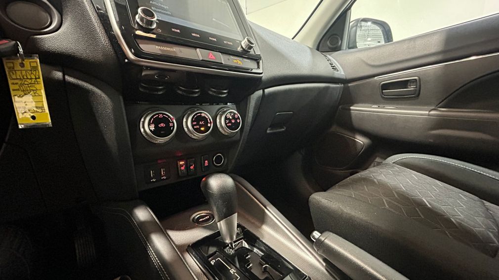 Mitsubishi RVR ES 2024 d&rsquo;occasion à vendre - 17