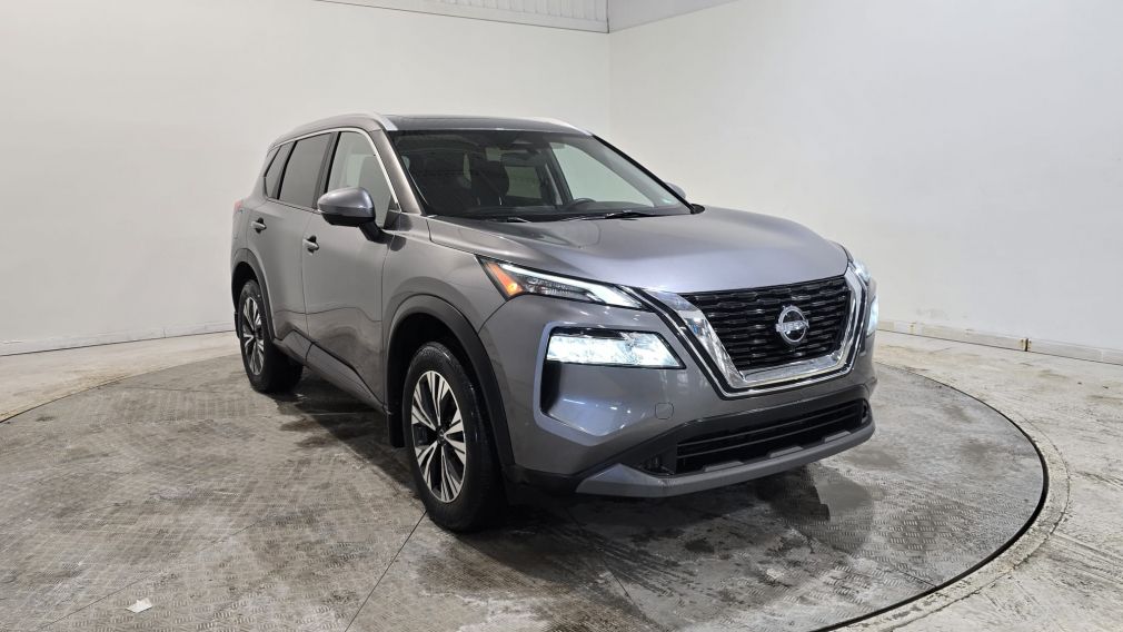 Nissan Rogue SV Moonroof