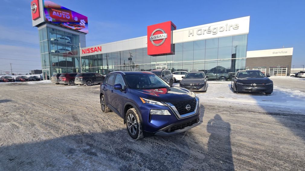 Nissan Rogue SV Moonroof