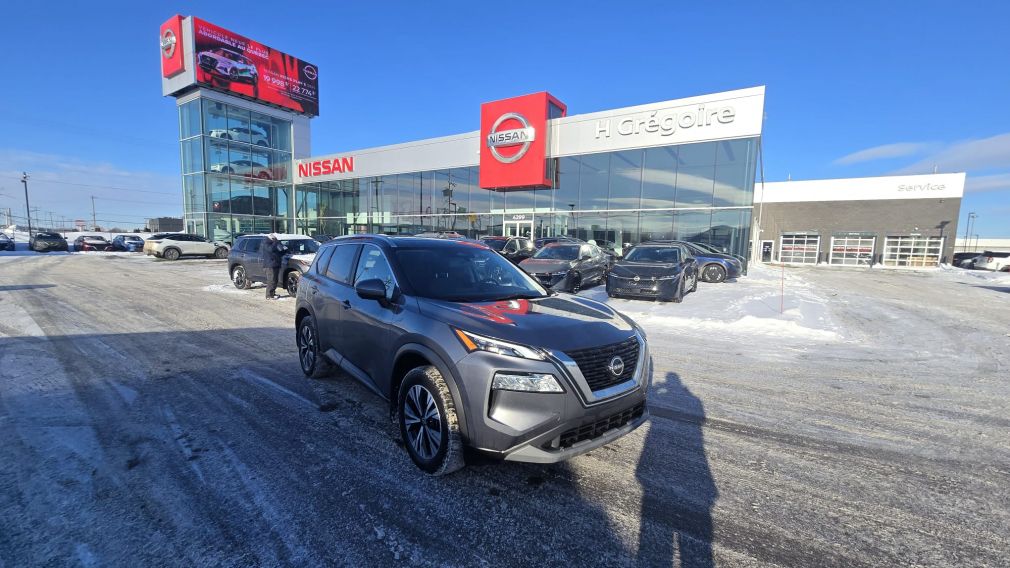 Nissan Rogue SV Moonroof