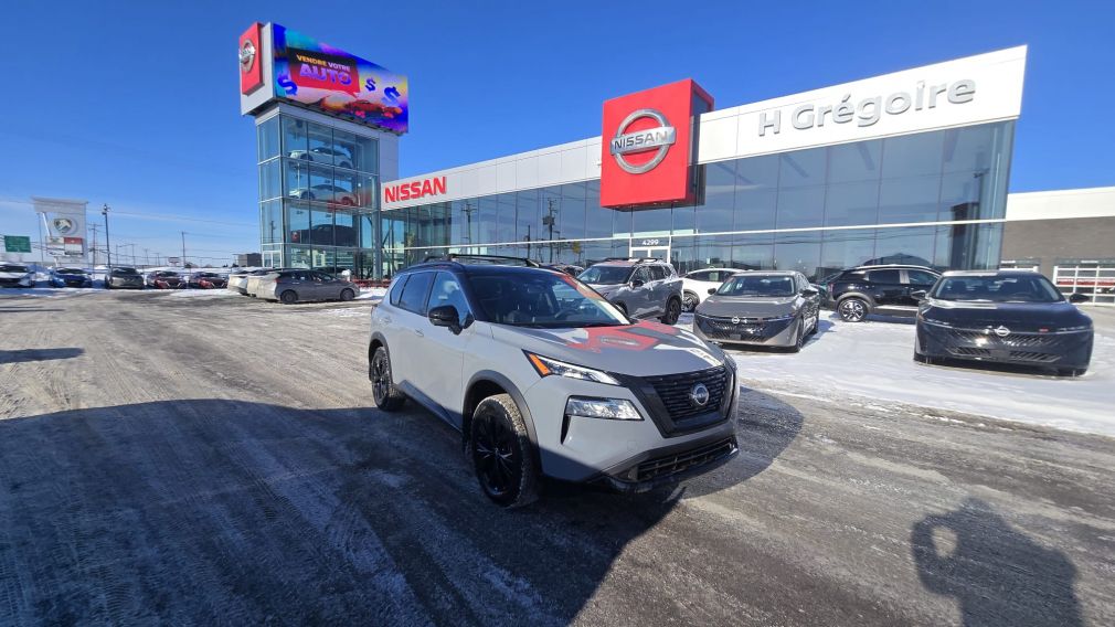 Nissan Rogue SV Moonroof