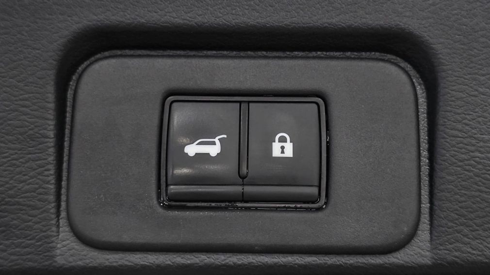 Nissan Rogue SV Moonroof 2023 d&rsquo;occasion à vendre - 28