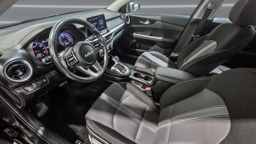 Kia Forte EX 2024 d&rsquo;occasion à vendre - 13