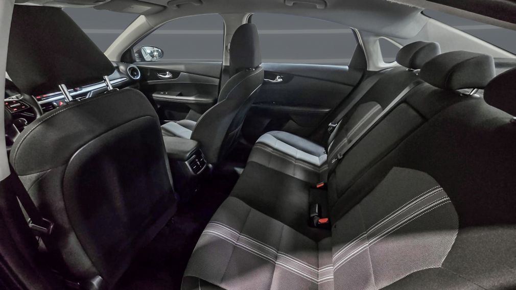 Kia Forte EX 2024 d&rsquo;occasion à vendre - 21