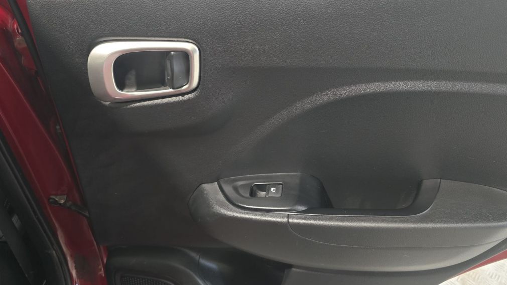 Hyundai Venue Preferred 2022 d&rsquo;occasion à vendre - 11