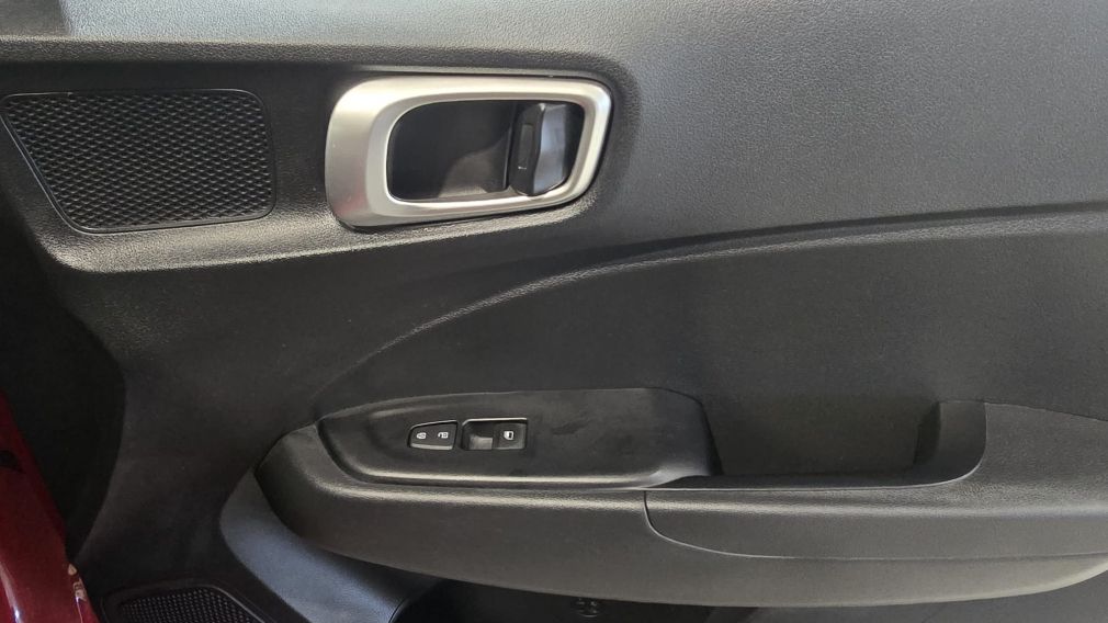 Hyundai Venue Preferred 2022 d&rsquo;occasion à vendre - 14