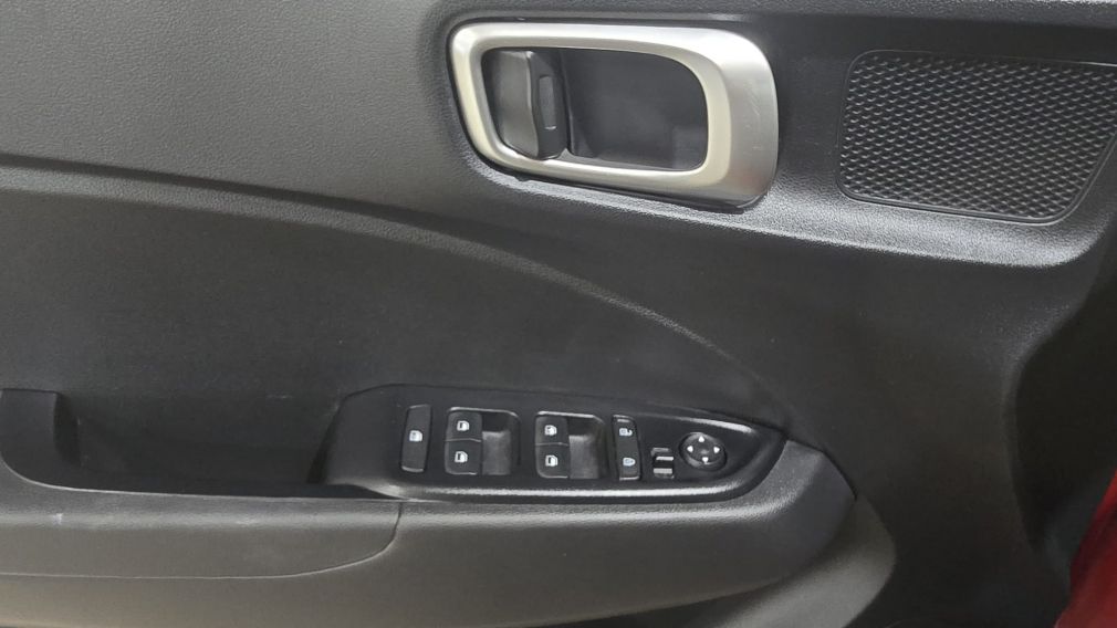 Hyundai Venue Preferred 2022 d&rsquo;occasion à vendre - 16