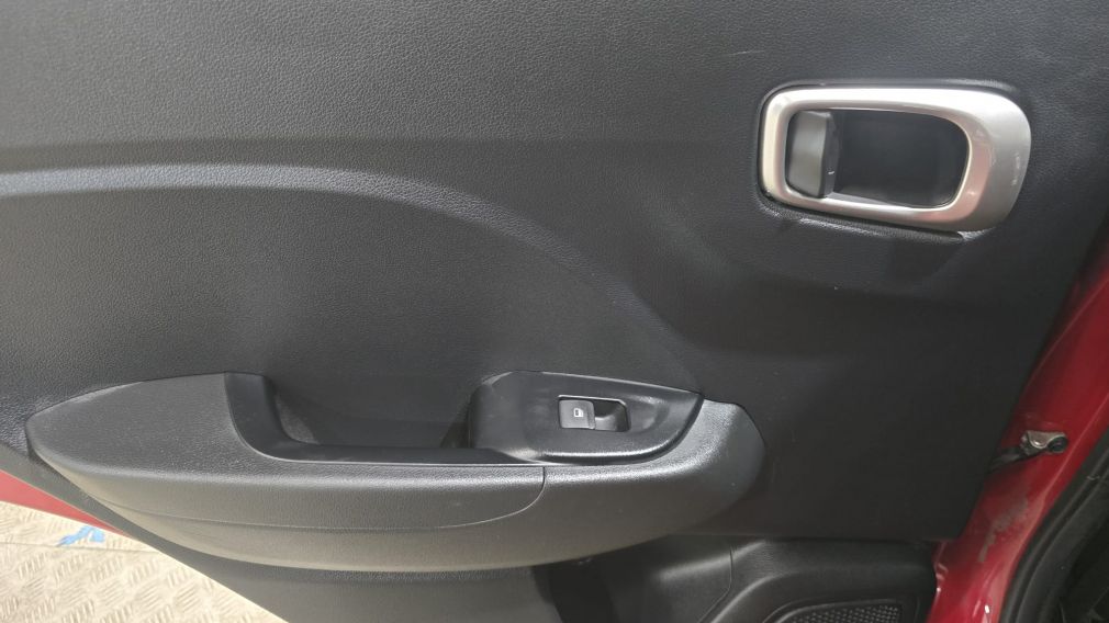 Hyundai Venue Preferred 2022 d&rsquo;occasion à vendre - 17