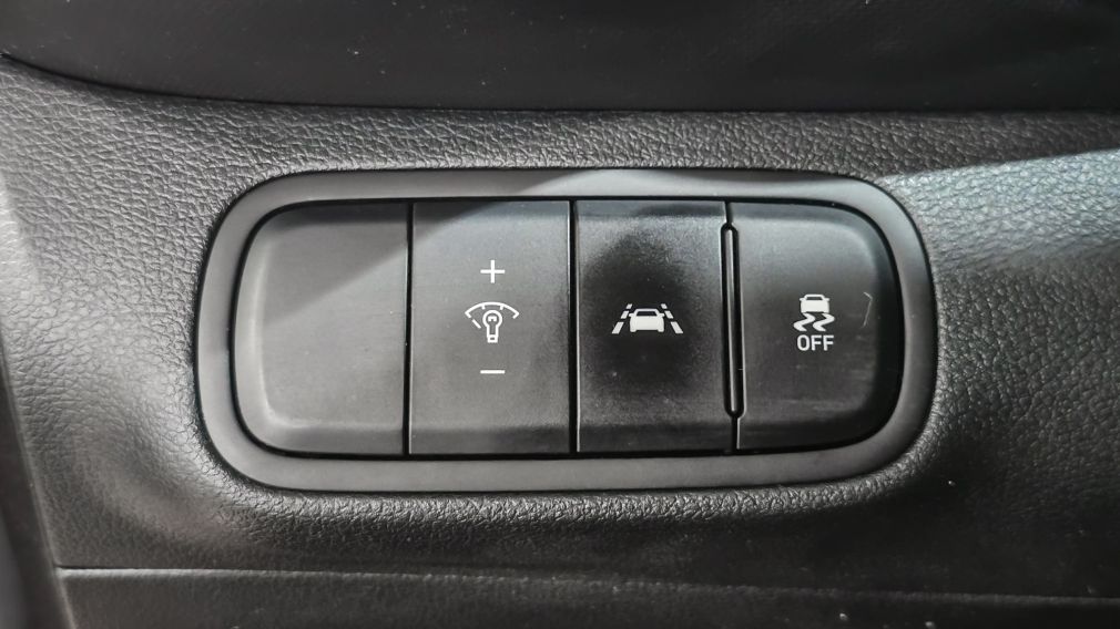 Hyundai Venue Preferred 2022 d&rsquo;occasion à vendre - 12