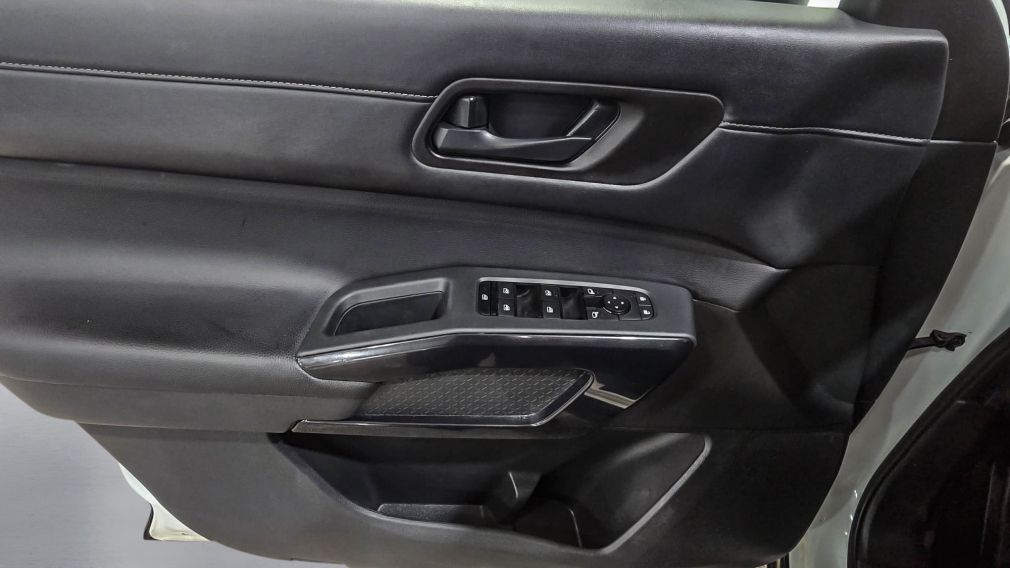 Nissan Pathfinder SV 2024 d&rsquo;occasion à vendre - 11