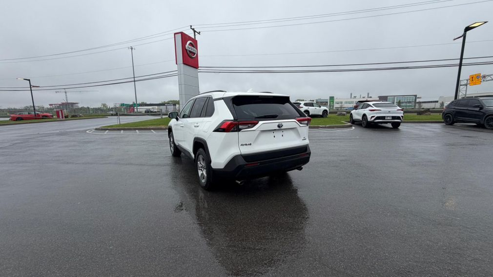 Toyota Rav 4 Hybrid LE 2022 d&rsquo;occasion à vendre - 5
