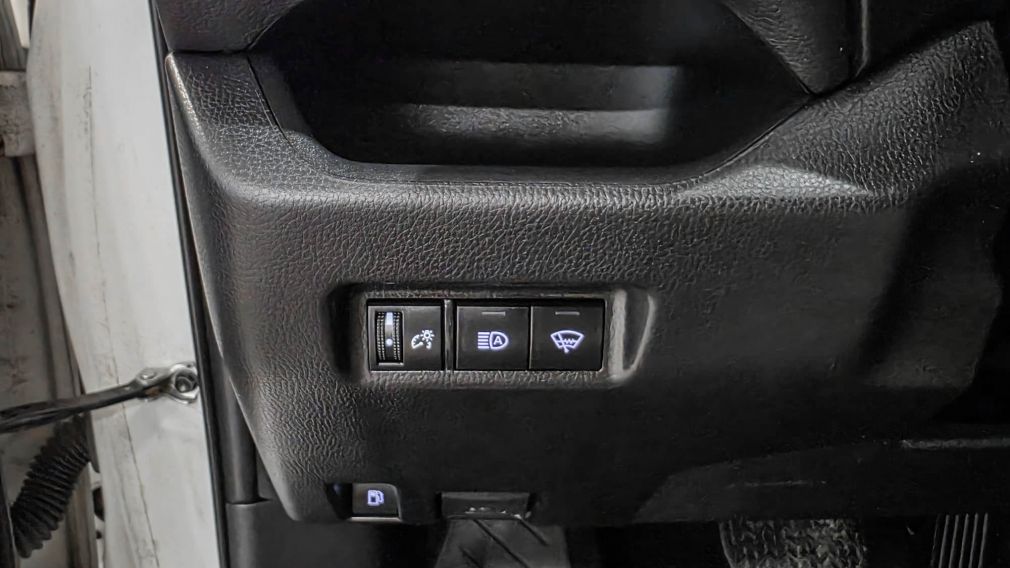 Toyota Rav 4 Hybrid LE 2022 d&rsquo;occasion à vendre - 11