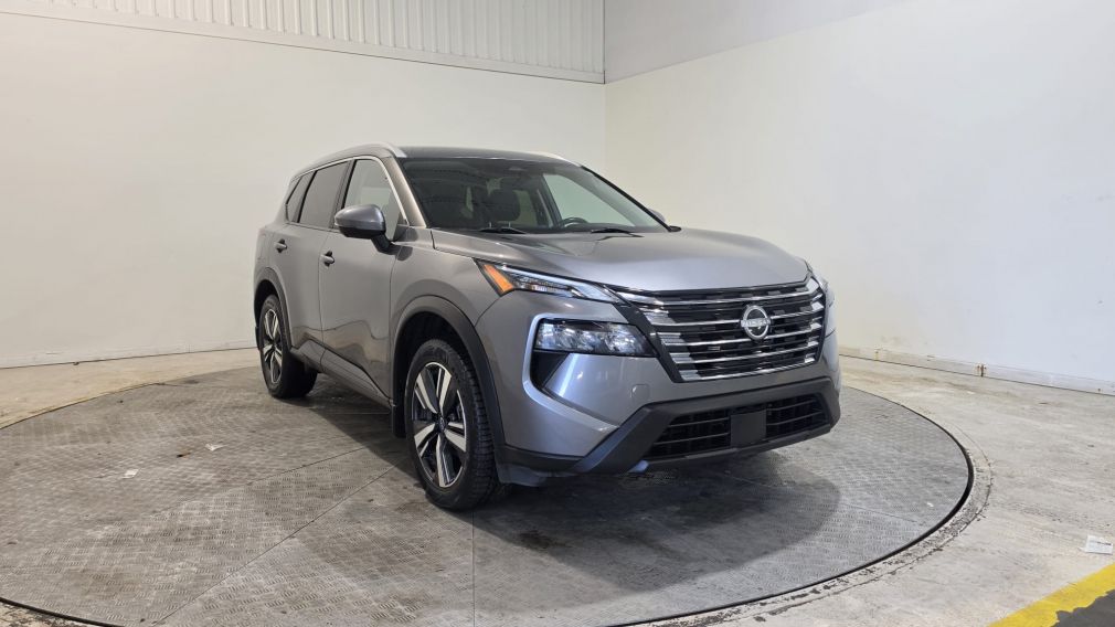 Nissan Rogue SV Moonroof