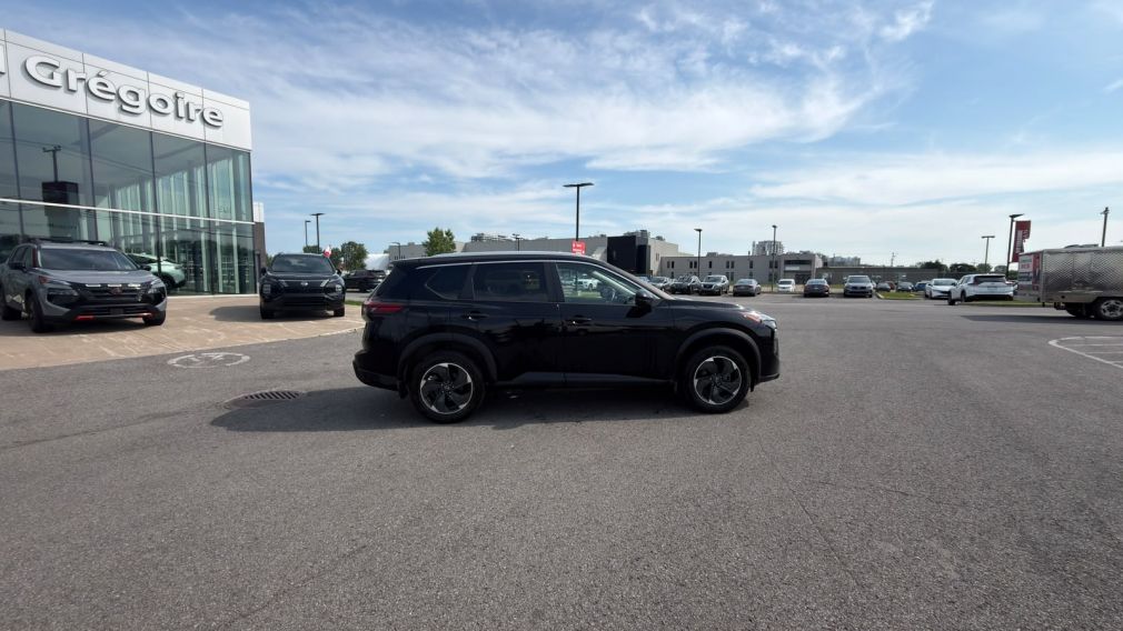 Nissan Rogue SV Moonroof 2024 d&rsquo;occasion à vendre - 8