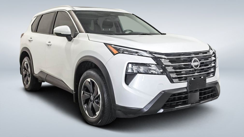 Nissan Rogue SV Moonroof