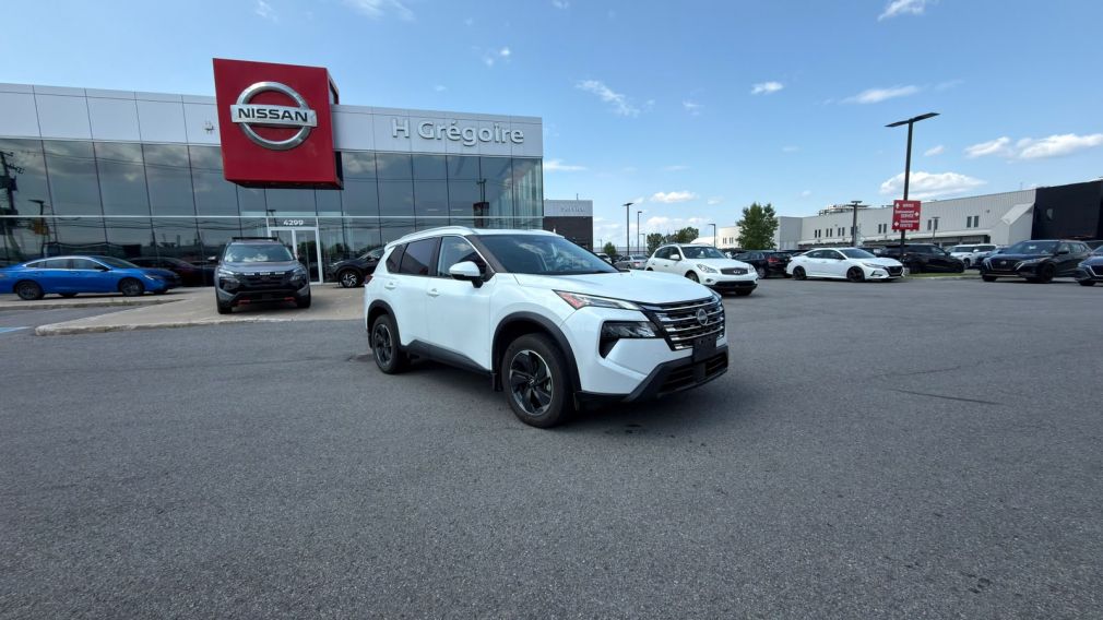 Nissan Rogue SV Moonroof