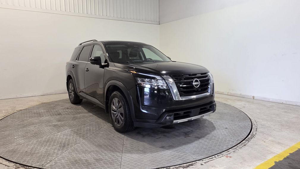 Nissan Pathfinder SV 2022